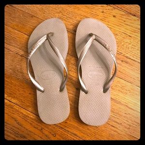 $10 Slim Silver Havaianas